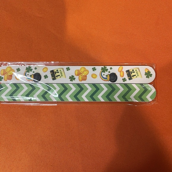 St. Patrick's Day Nail Files - Green and White 3 packs of 2 - Picture 3 of 4
